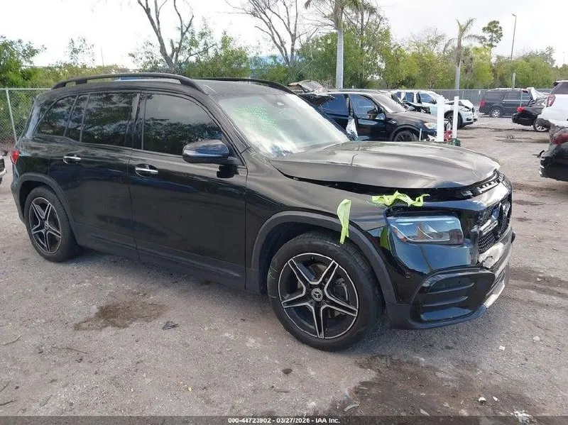 MERCEDES-BENZ GLB 250 2023
