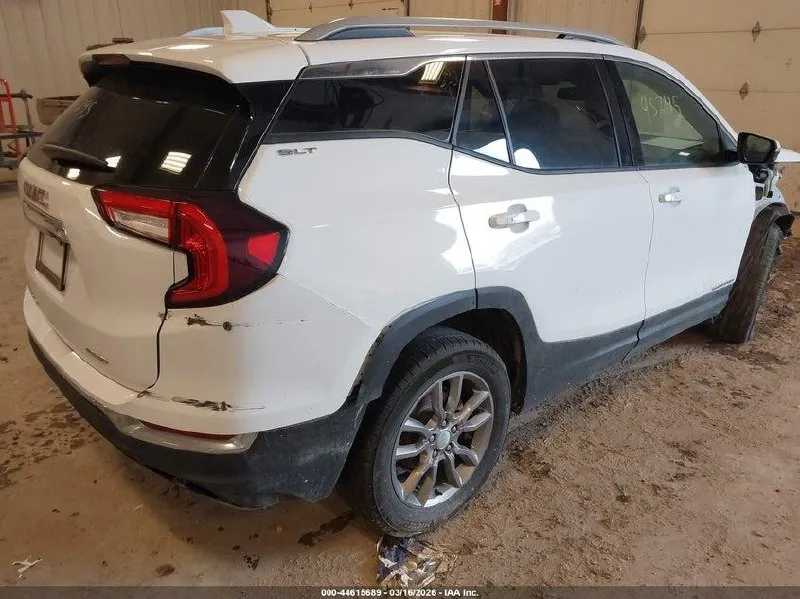 GMC TERRAIN SLT 2024