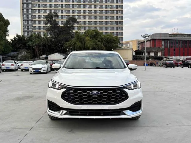 FORD FOCUS 2021