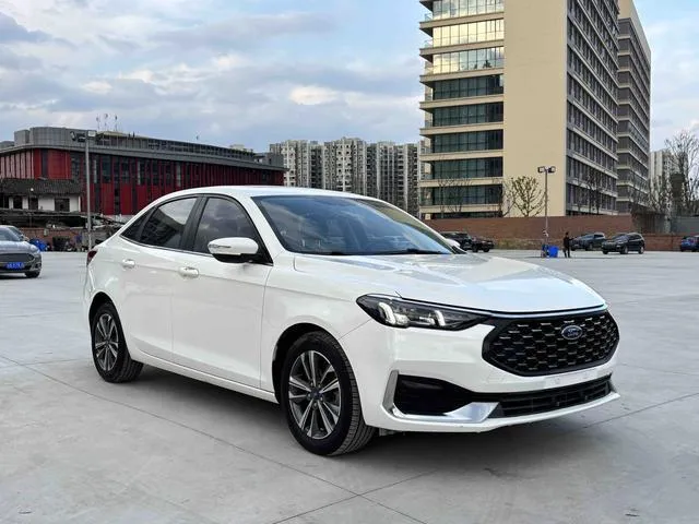 FORD FOCUS 2021