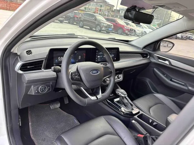 FORD FOCUS 2021