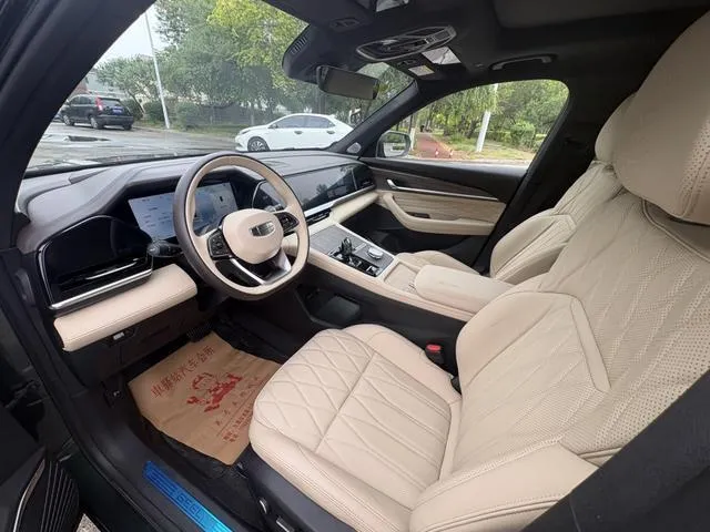 GEELY XINGYUE L 2025