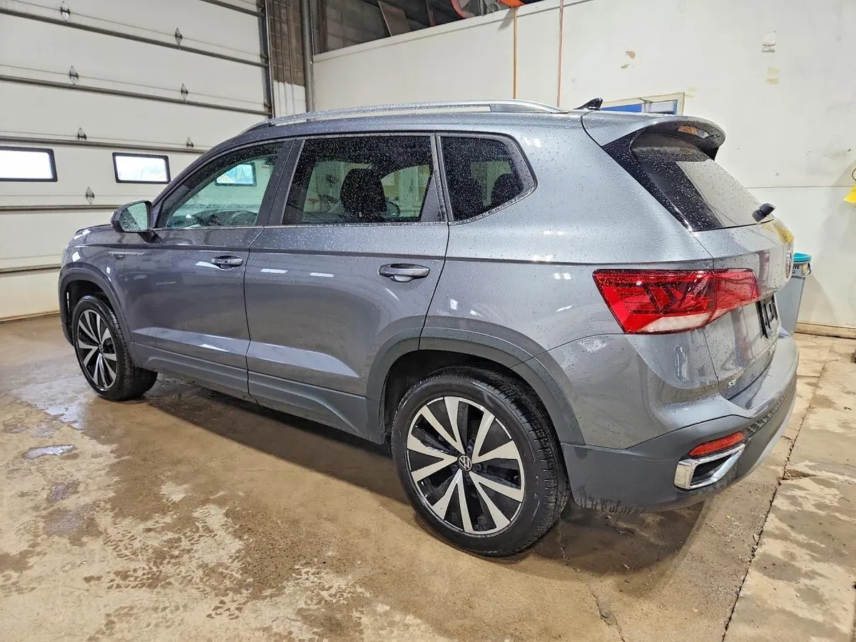 VOLKSWAGEN TAOS SE 2022