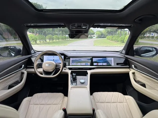 GEELY XINGYUE L ORIENTAL MOON EDITION (МАКСИМАЛЬНАЯ) 2025