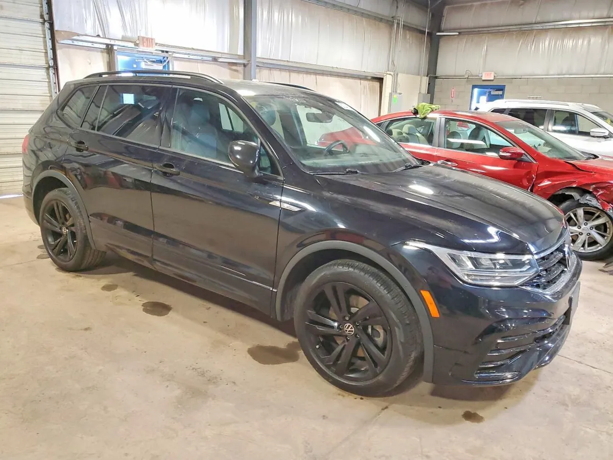 VOLKSWAGEN TIGUAN SE R-LINE BLACK 2023