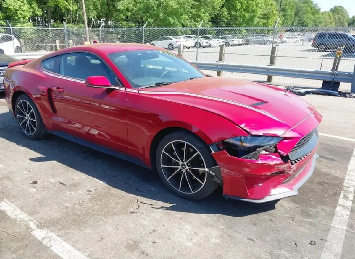 FORD MUSTANG PREMIUM 2023