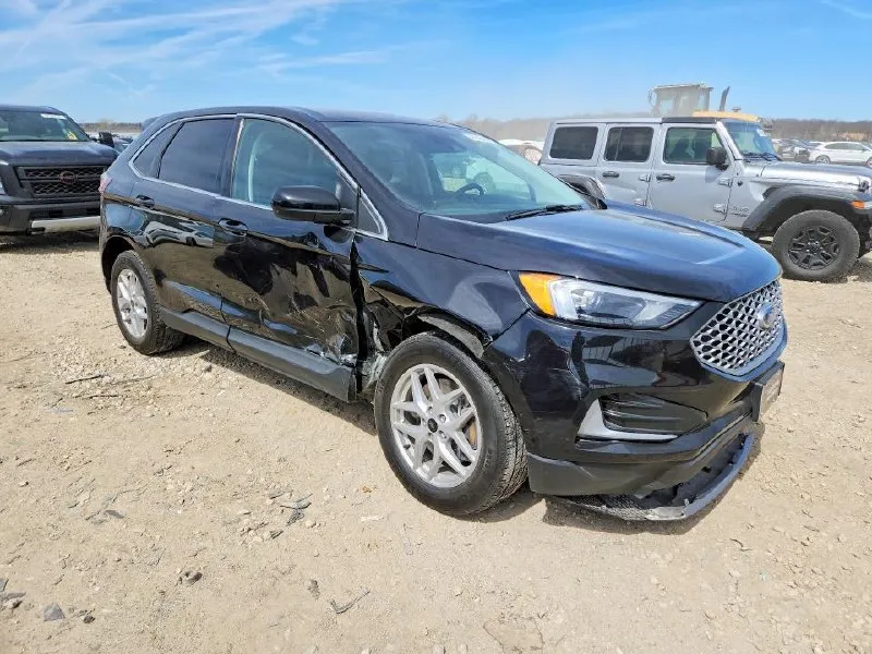 FORD EDGE SEL 2023