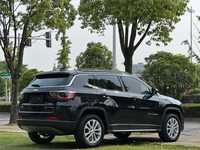 JEEP COMPASS 220T LEADING EDITION 2021
