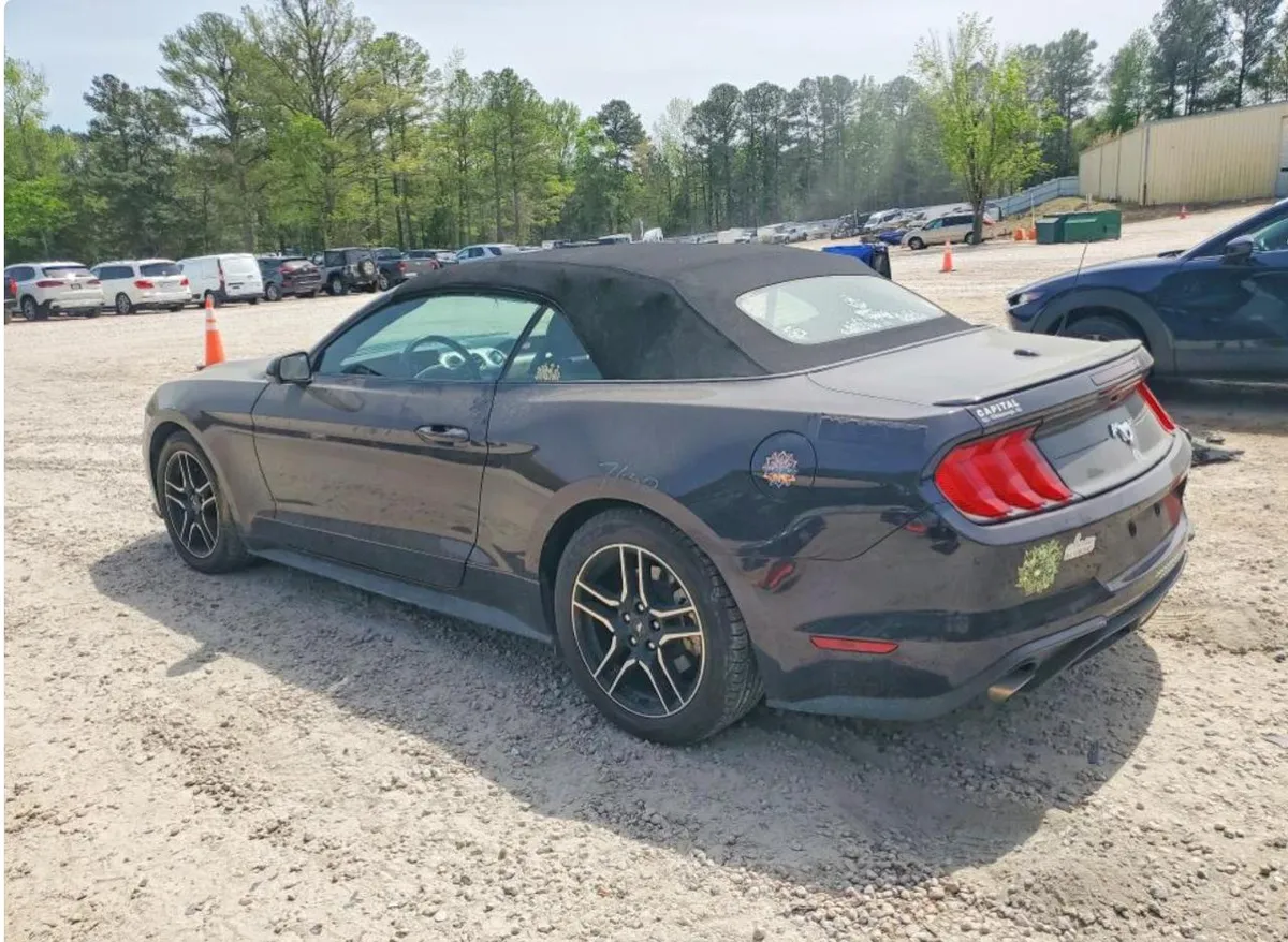 FORD MUSTANG 2023