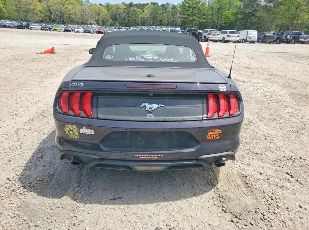FORD MUSTANG 2023