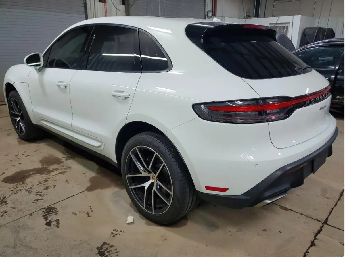 PORSCHE MACAN BASE 2023