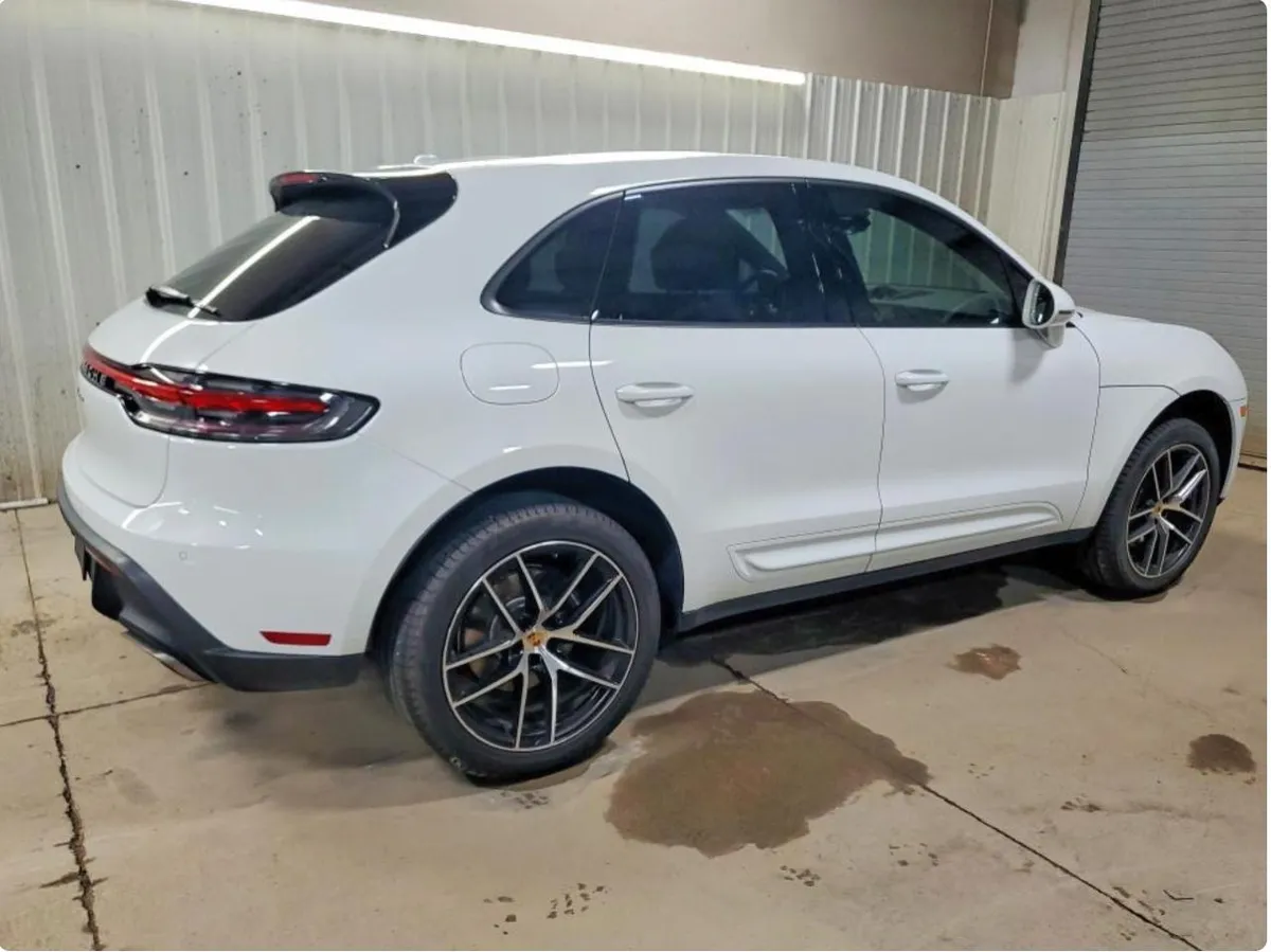 PORSCHE MACAN BASE 2023