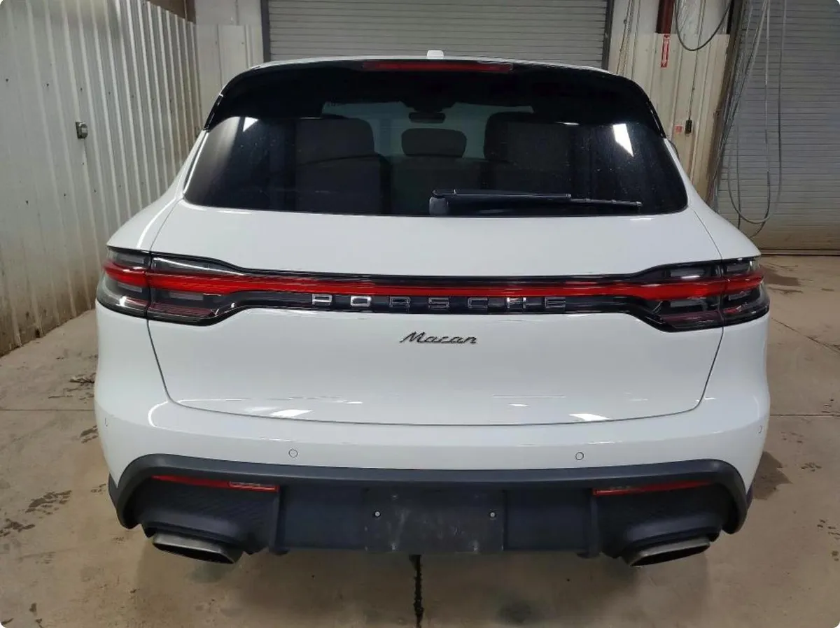 PORSCHE MACAN BASE 2023