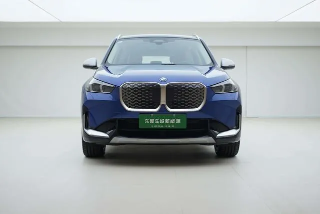 BMW IX1 XDRIVE30L X DESIGN PACKAGE 2024