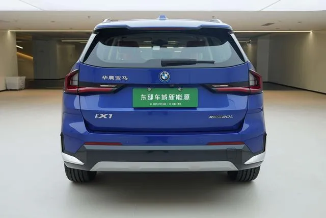 BMW IX1 XDRIVE30L X DESIGN PACKAGE 2024