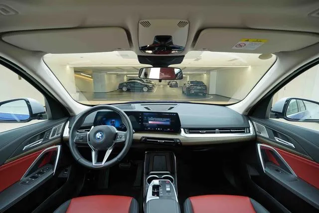 BMW IX1 XDRIVE30L X DESIGN PACKAGE 2024