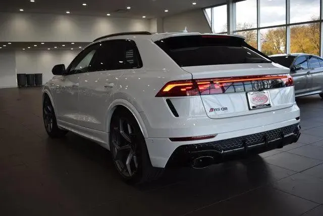 AUDI Q8 RS Q8 4 2026