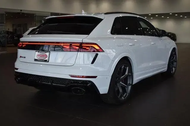 AUDI Q8 RS Q8 4 2026