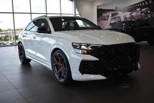 AUDI Q8 RS Q8 4 2026