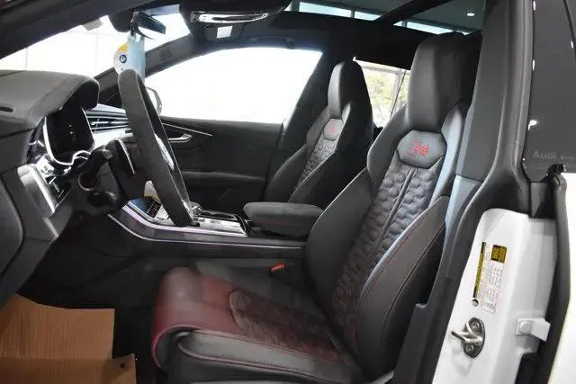 AUDI Q8 RS Q8 4 2026