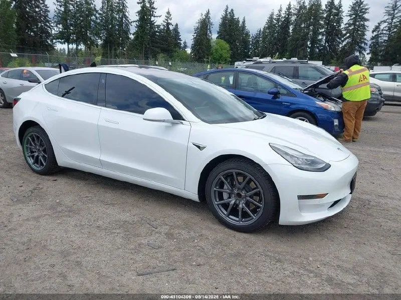 TESLA MODEL 3 LONG RANGE/MID 2018