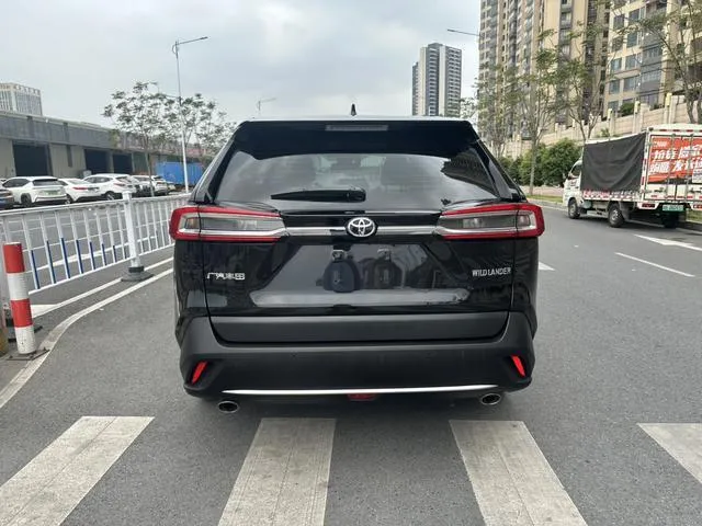 TOYOTA RAV4 LUXURY 2023