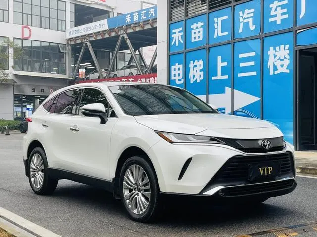 TOYOTA HARRIER PREMIUM 2023