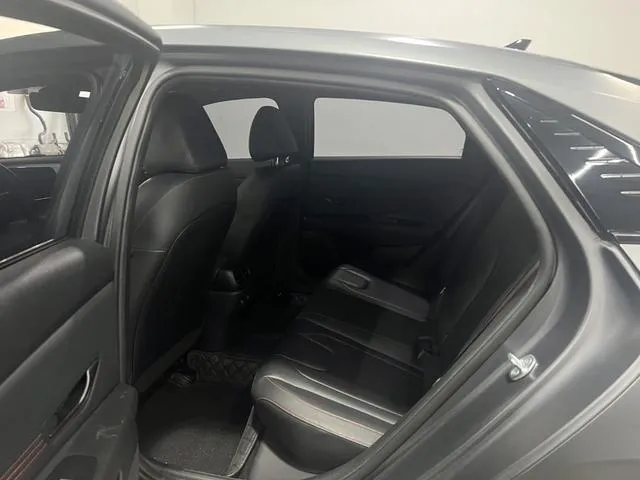 HYUNDAI ELANTRA PREMIUM 2023