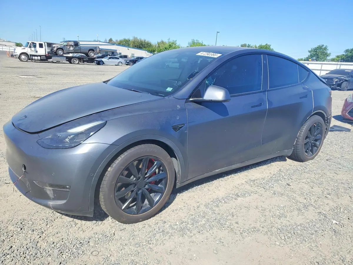 TESLA MODEL Y 2021