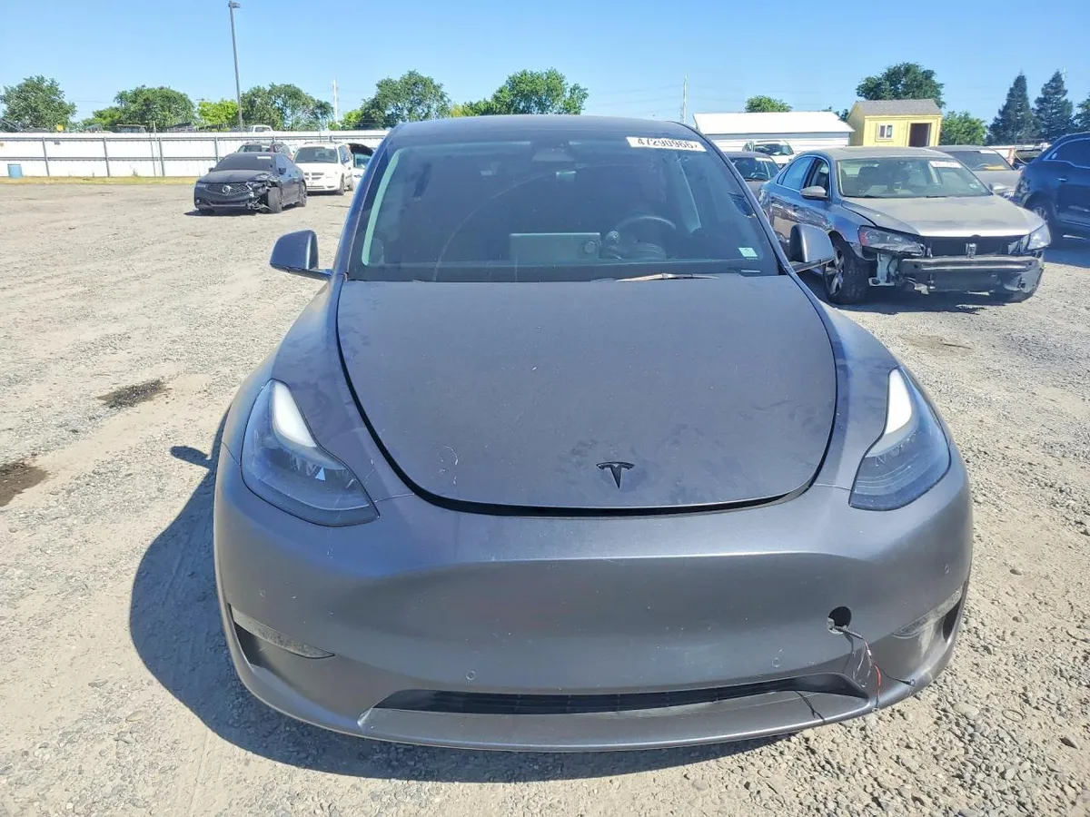 TESLA MODEL Y 2021