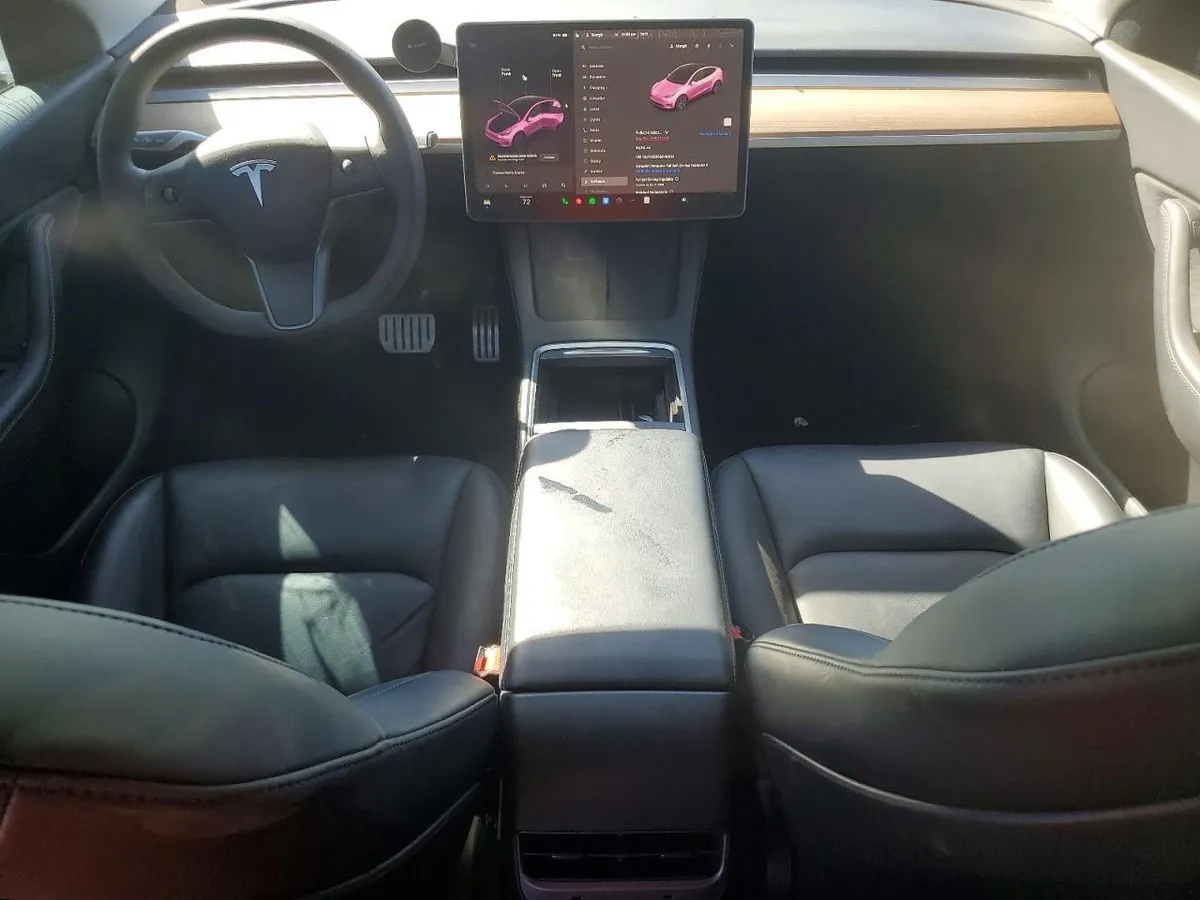 TESLA MODEL Y 2021