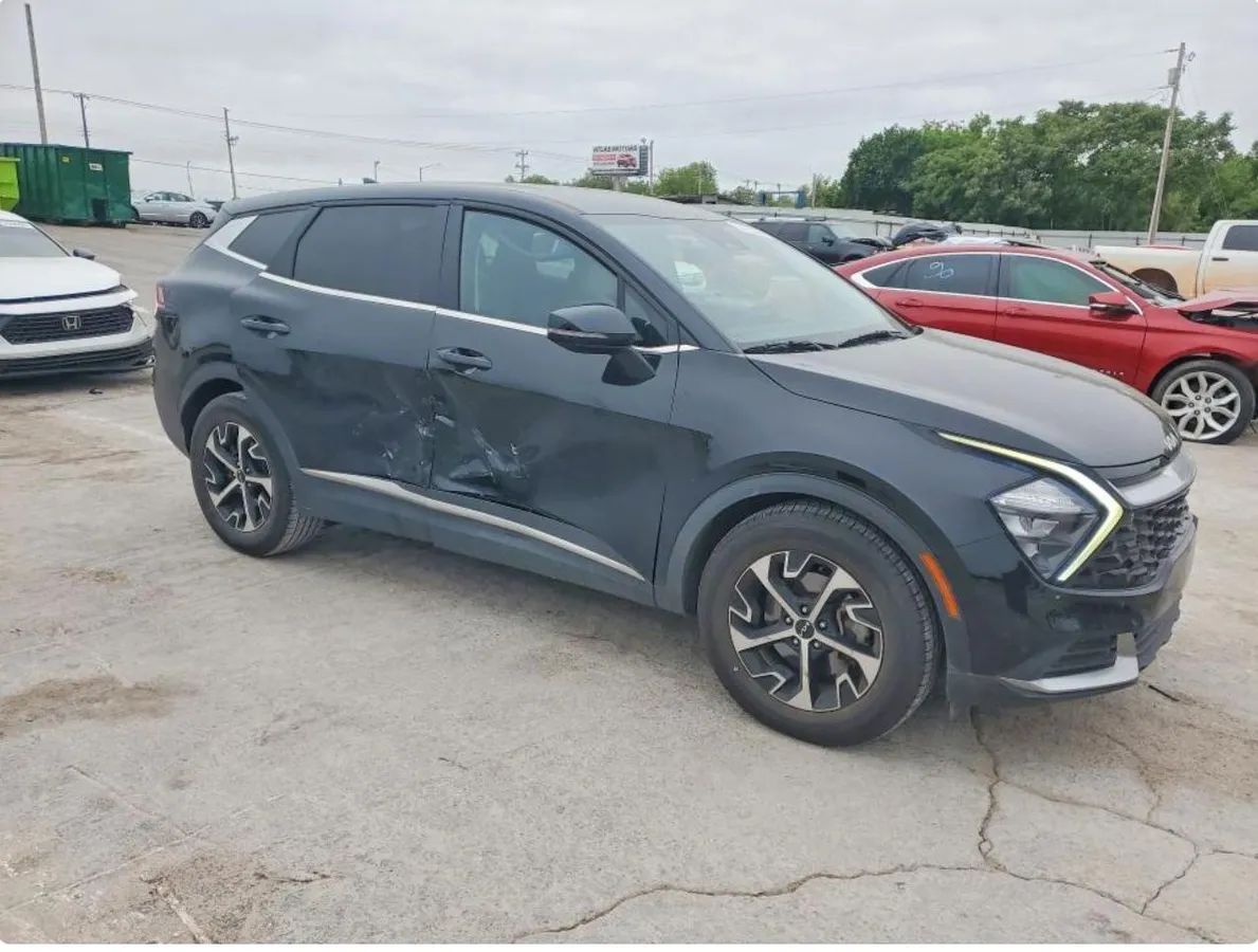 KIA SPORTAGE EX 2023