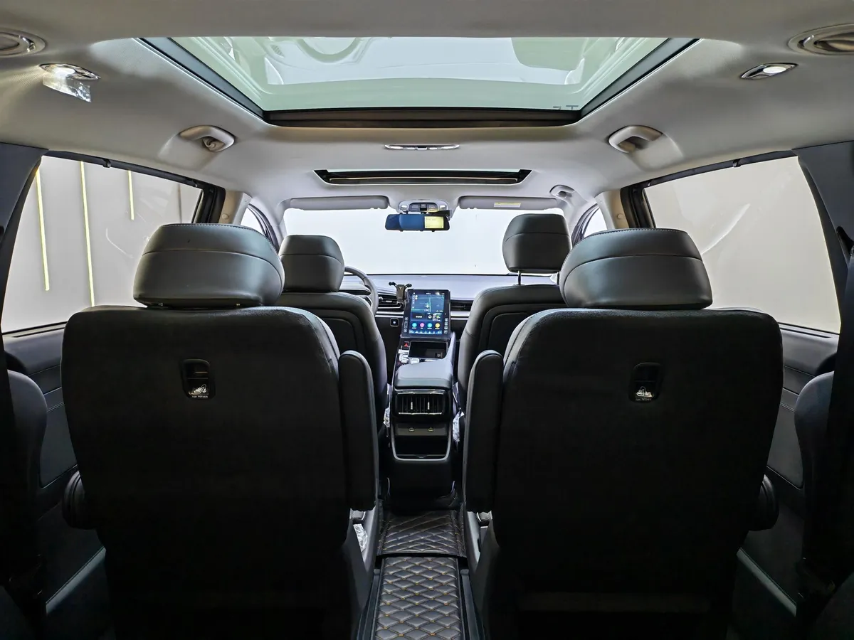 HYUNDAI CUSTO PREMIUM 2023