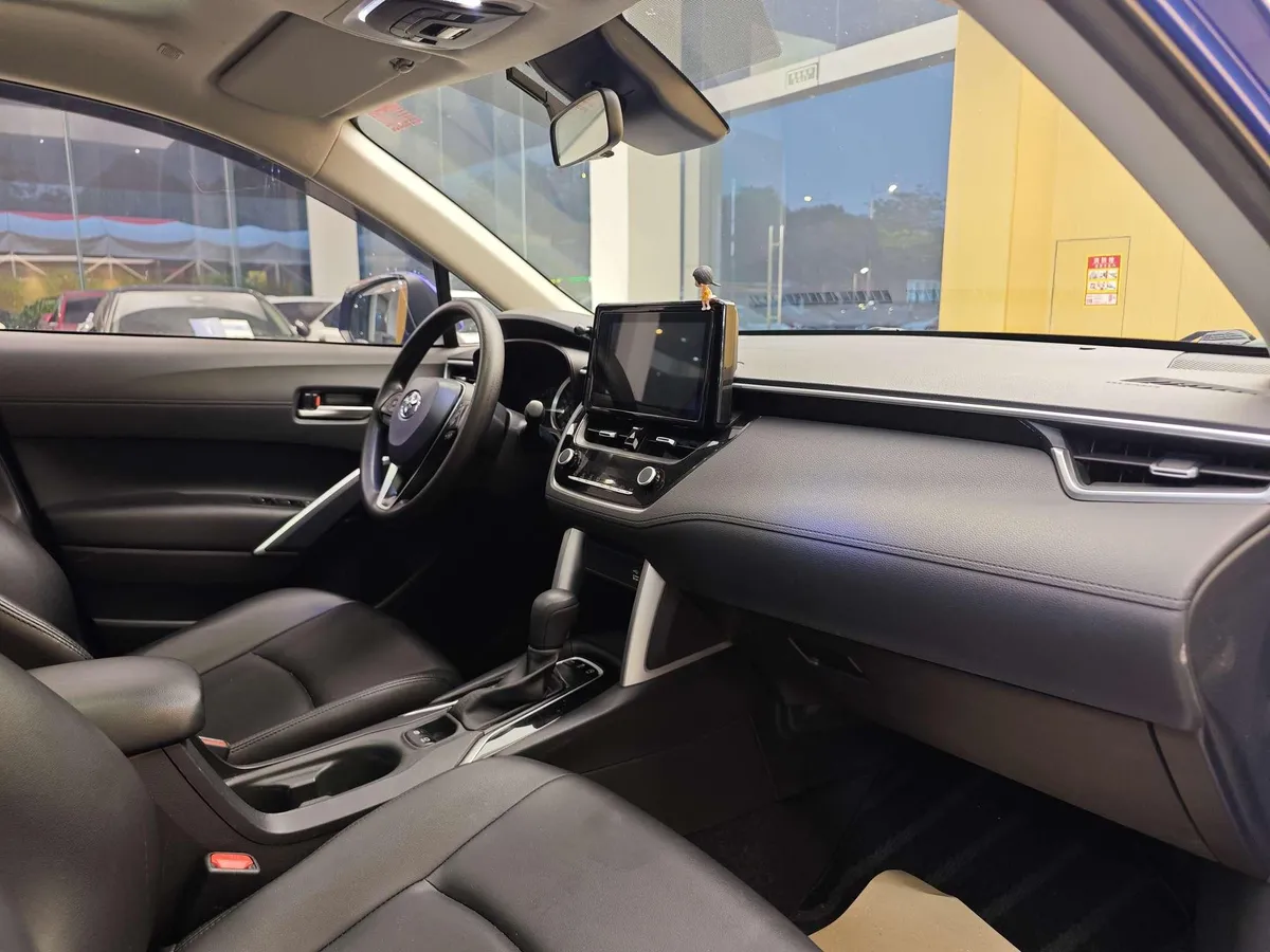 TOYOTA COROLLA CROSS LUXURY 2022