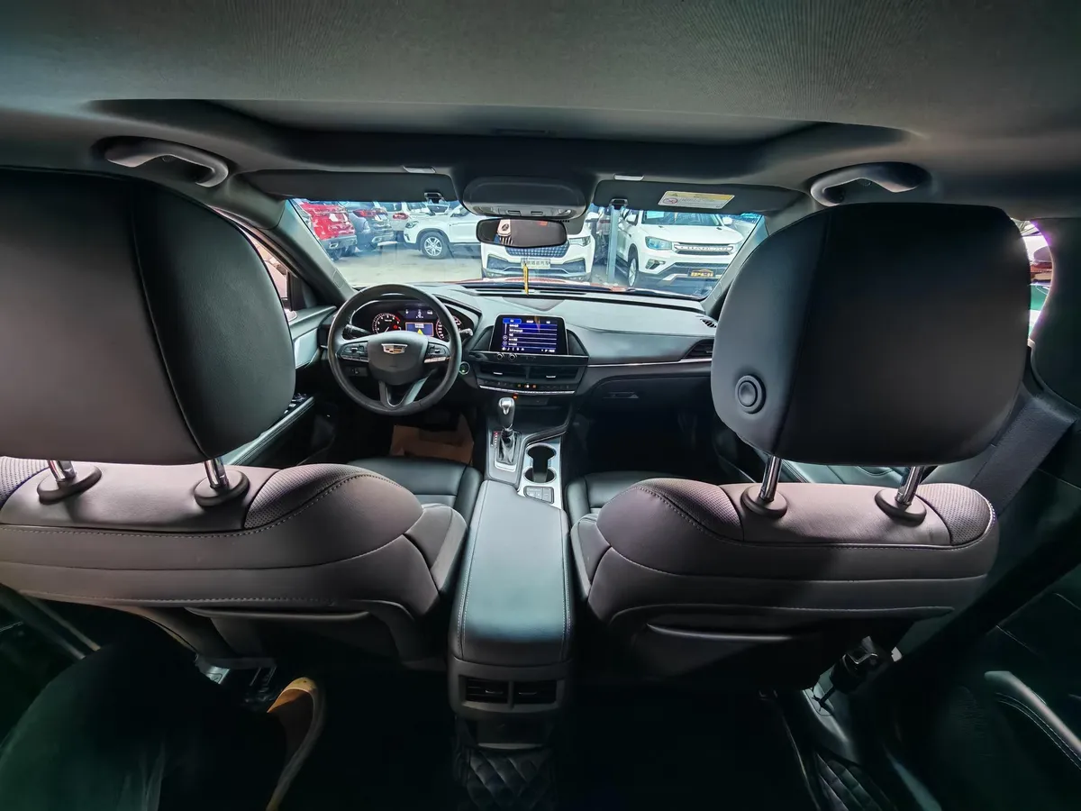 CADILLAC CT4 LUXURY 2023