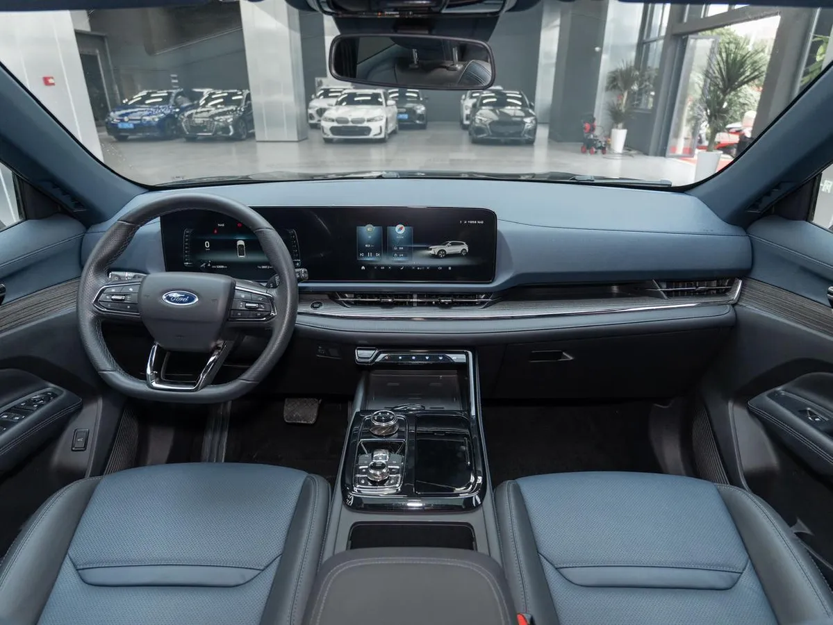 FORD EQUATOR SPORT PREMIUM 2023