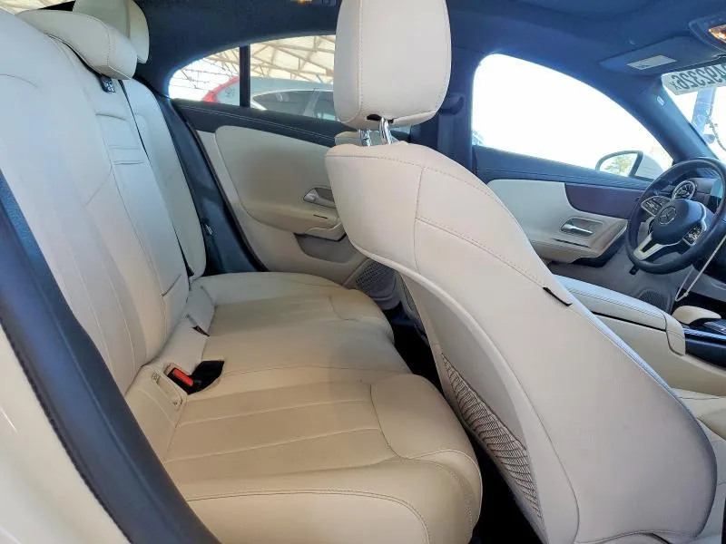 MERCEDES-BENZ CLA 250 4MATIC 2022