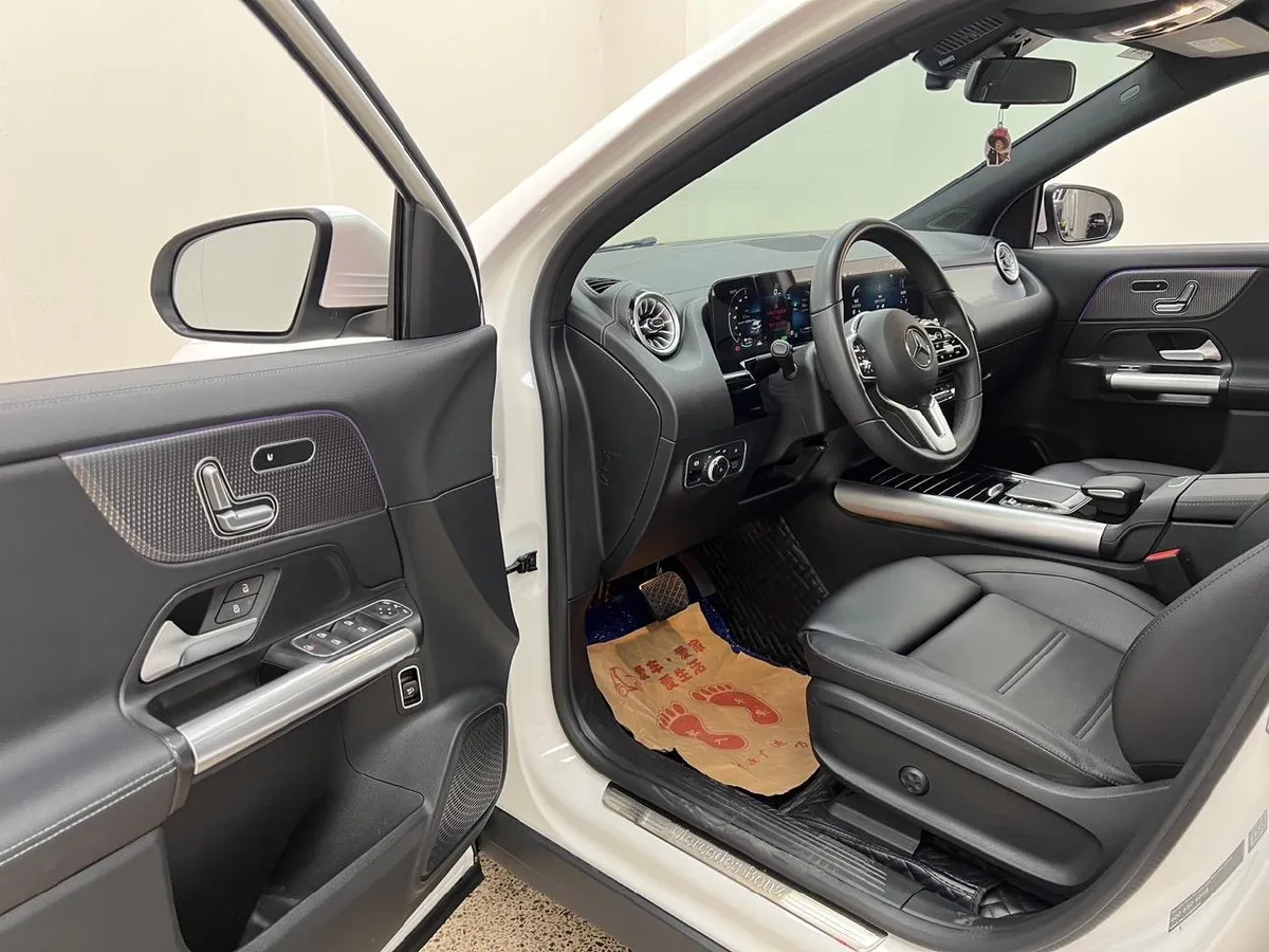 MERCEDES-BENZ EQA 260 2023