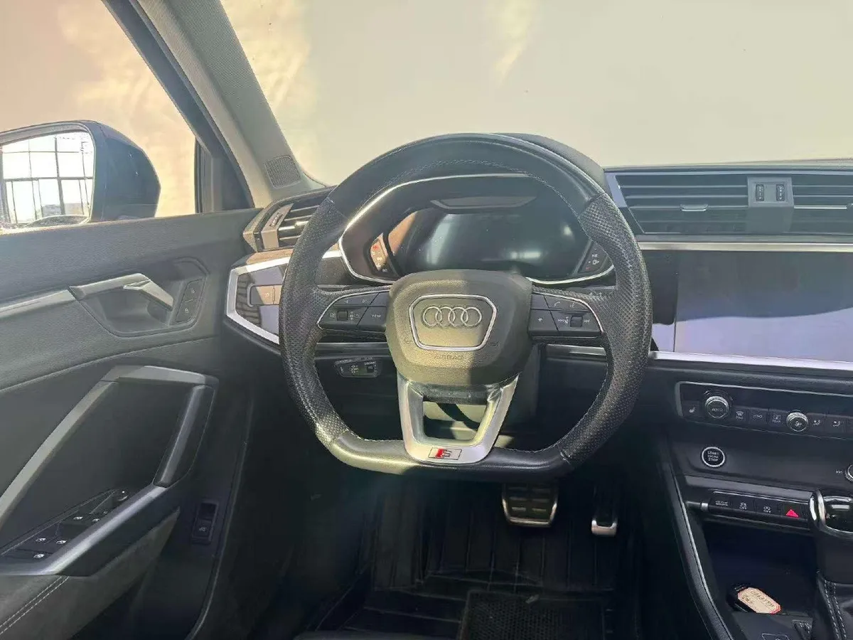 AUDI Q3 LUXURY 2023