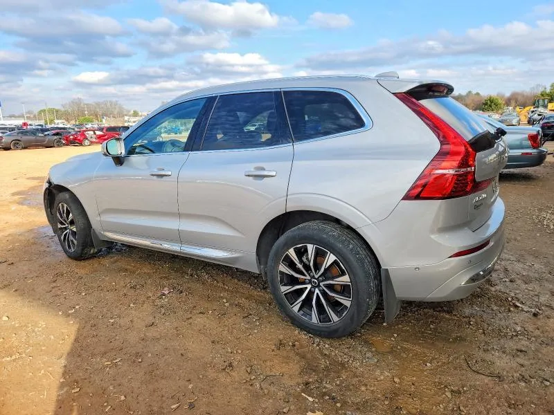 VOLVO XC60 PLUS 2023