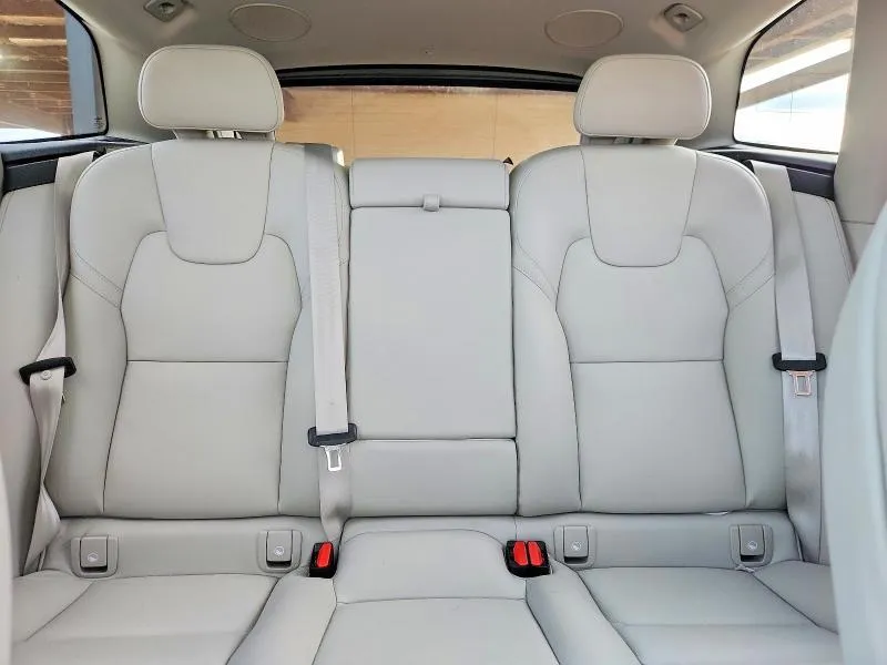 VOLVO XC60 PLUS 2023