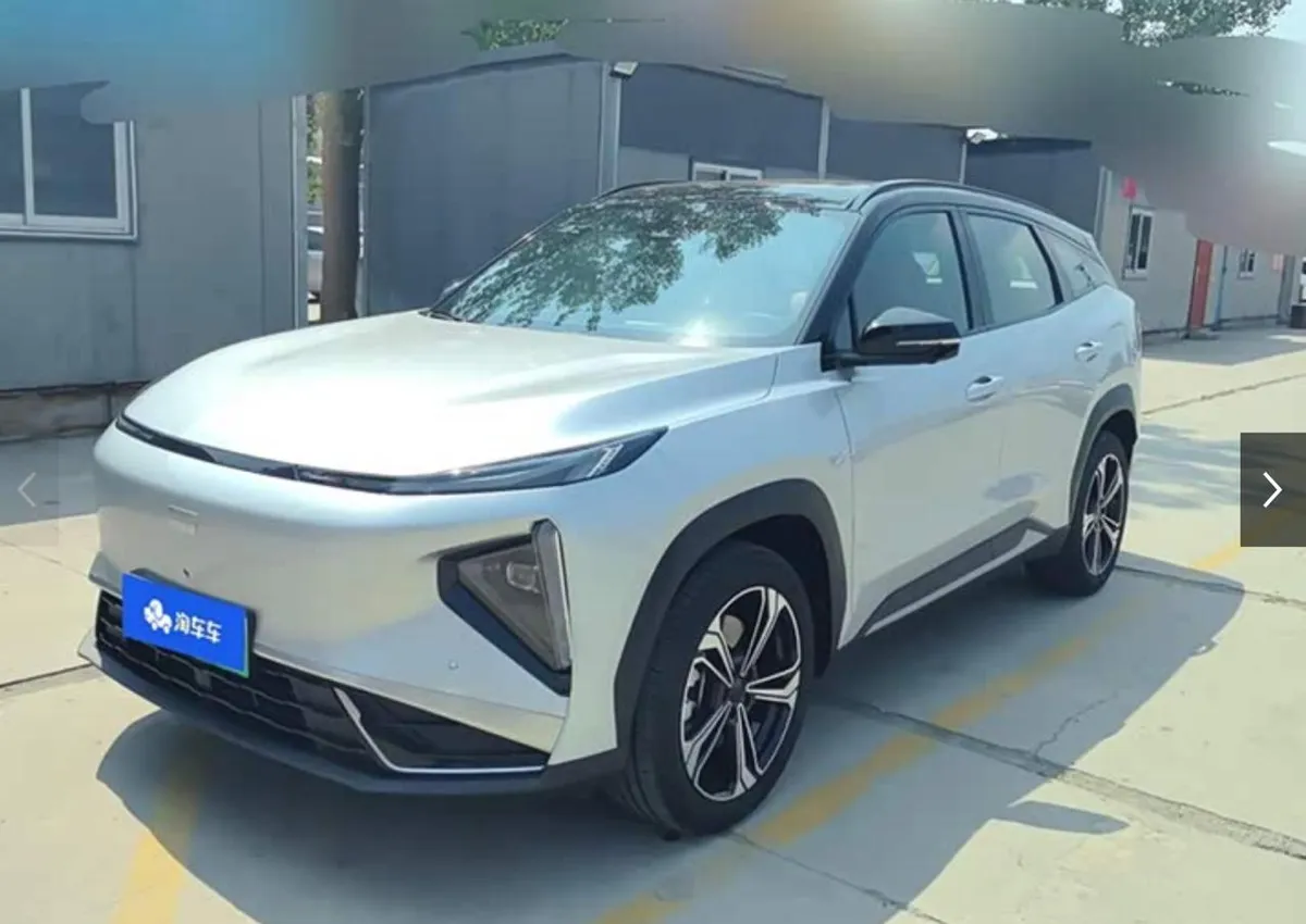 GEELY L7 2025