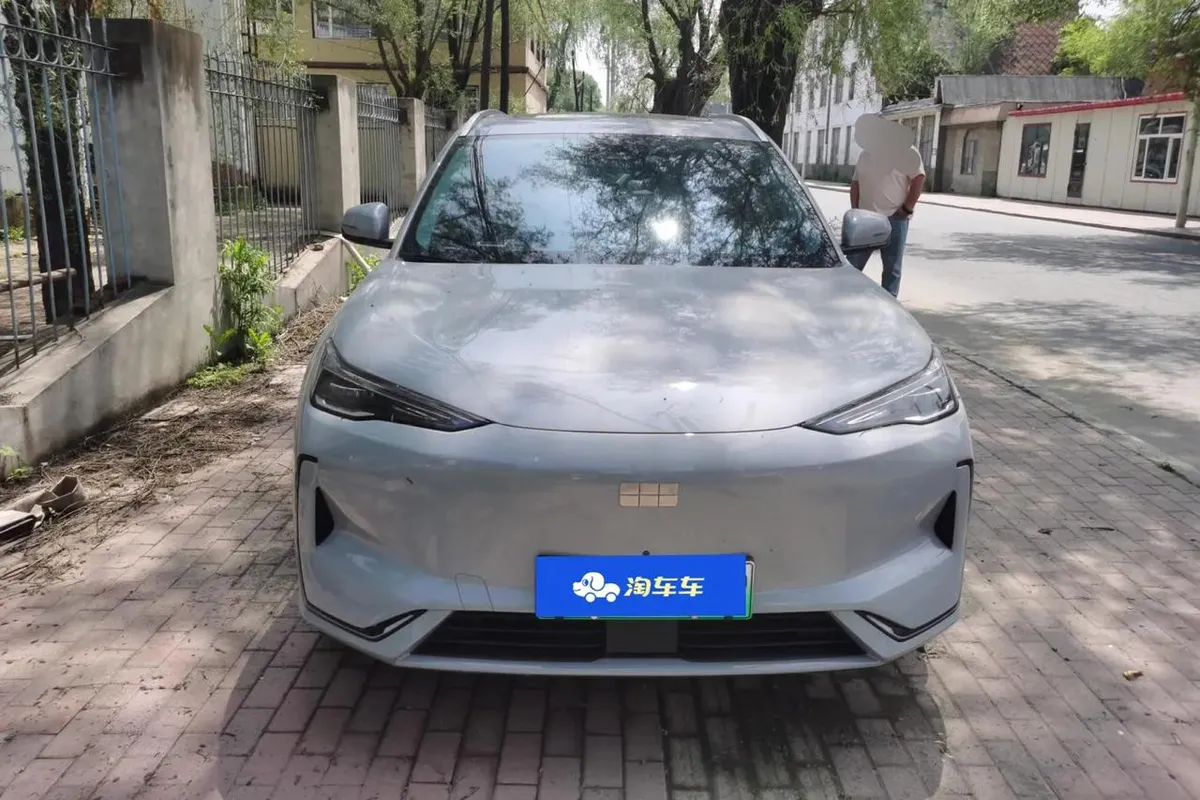 GEELY E5 2026