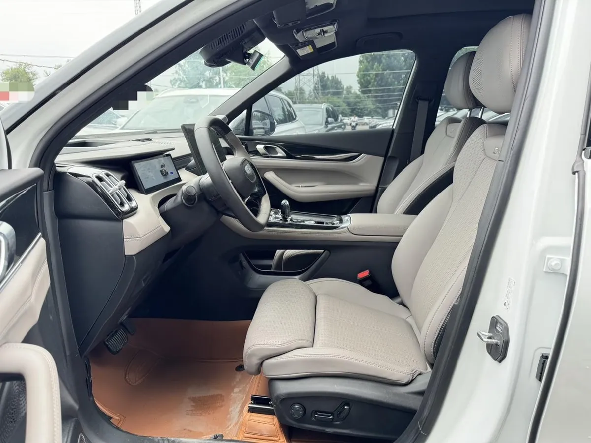 GEELY BOYUE L 2025
