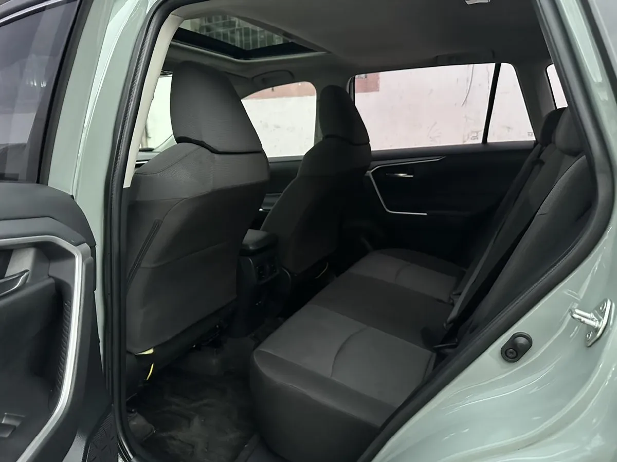 TOYOTA RAV4 2021