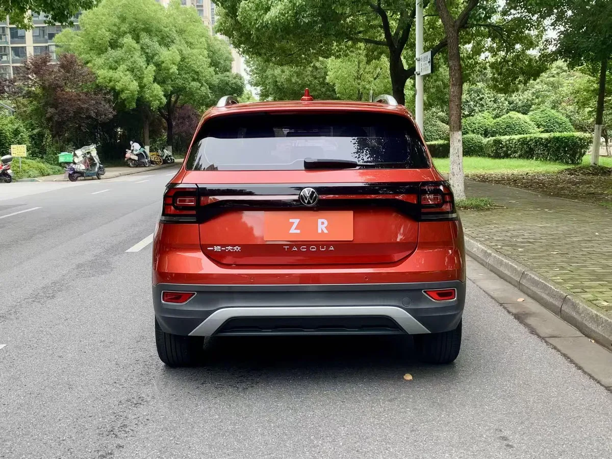 VOLKSWAGEN T-CROSS 2021