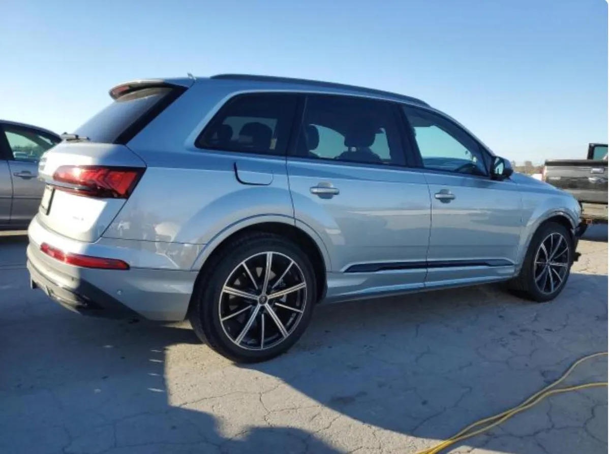 AUDI Q7 PRESTIGE 2023