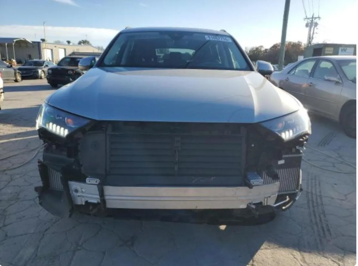 AUDI Q7 PRESTIGE 2023