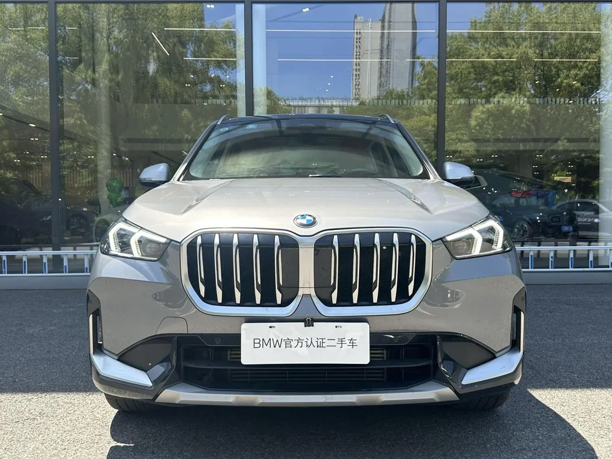 BMW X1 XDRIVE25LI X DESIGN 2023