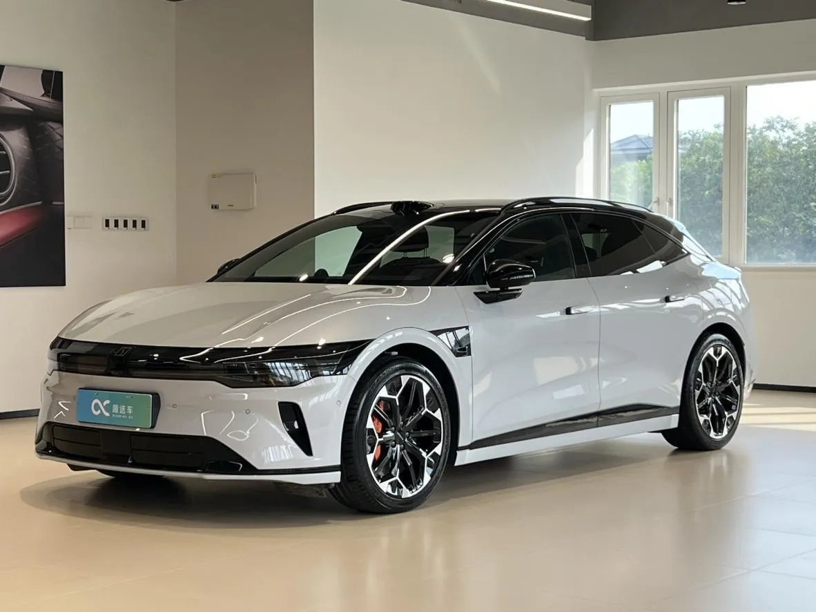 ZEEKR 007GT 2025